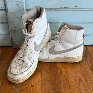 Men’s Vintage Early 80’s Nike Legend High Top Sneakers